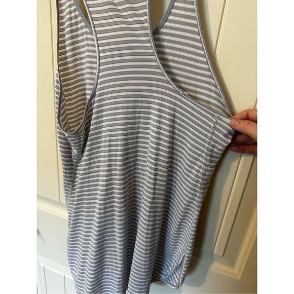 Lululemon What The Sport Striped Racerback Workout White Gray Tank Women Sz 6 - Picture 12 of 13